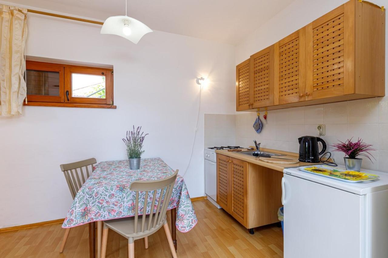Guest house Pernar